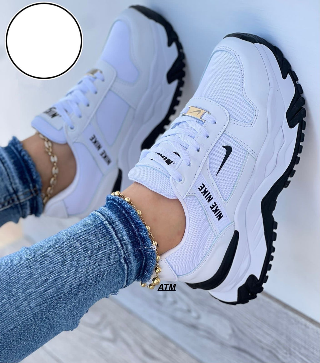 NIKE